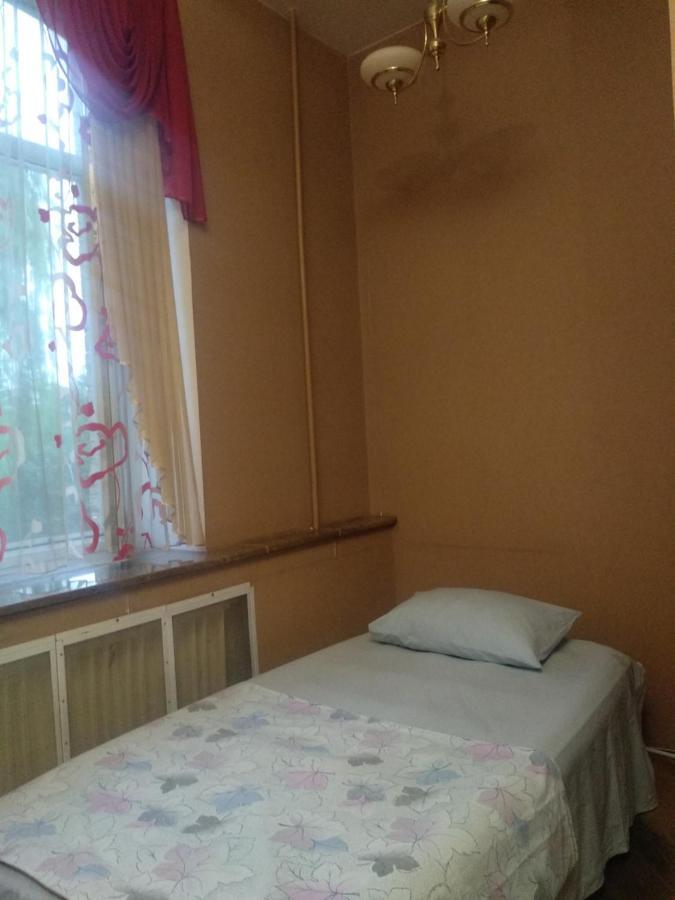 Апартаменты Центр, Євгена Коновальця, 3 Луцк Экстерьер фото